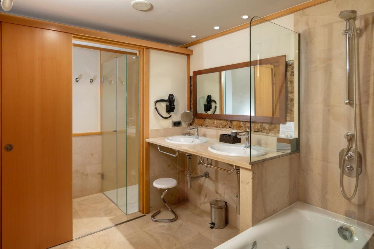 Es Portal Restaurant I Hotel Boutique - Adults Only Pals Εξωτερικό φωτογραφία