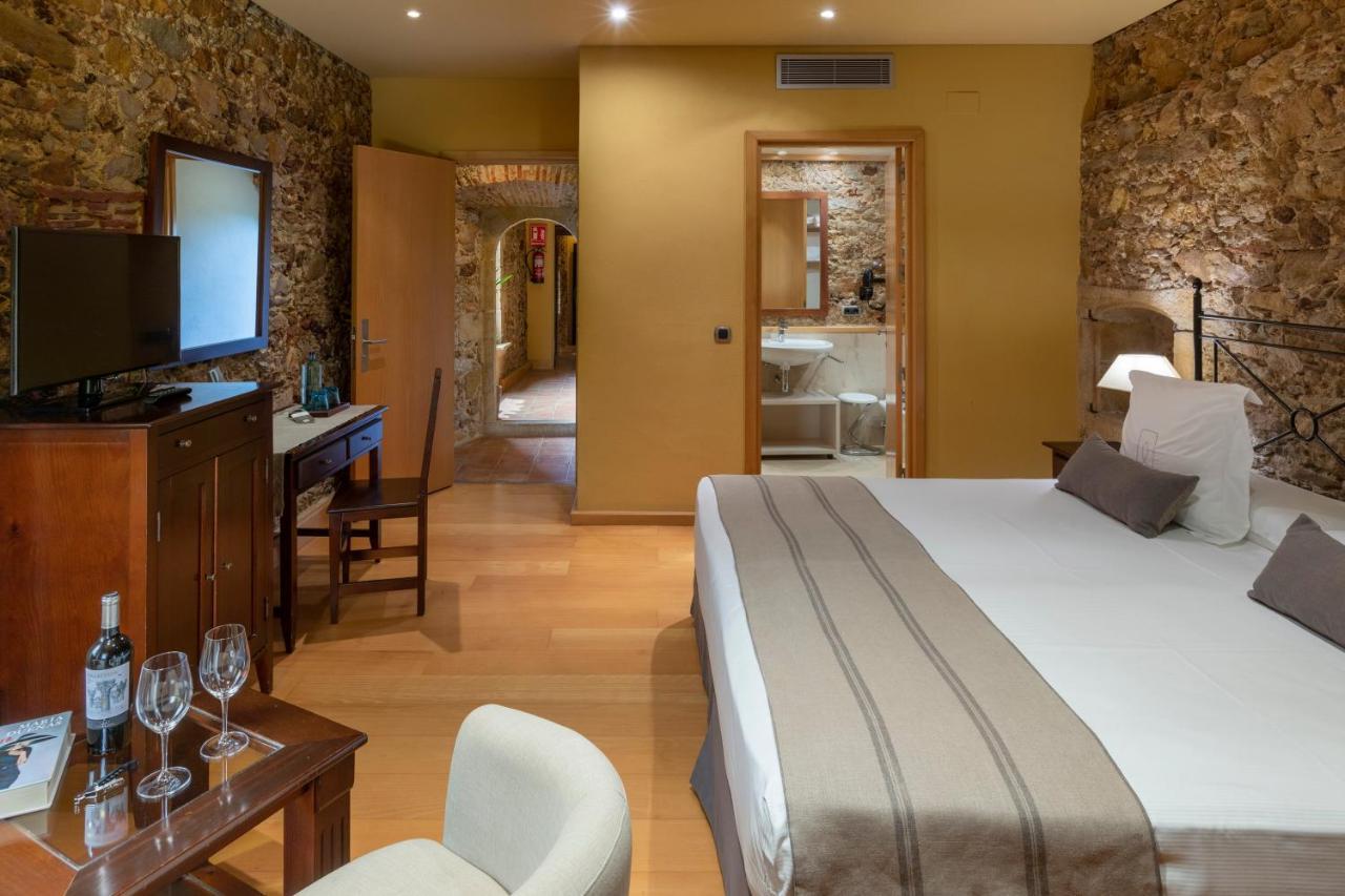 Es Portal Restaurant I Hotel Boutique - Adults Only Pals Εξωτερικό φωτογραφία