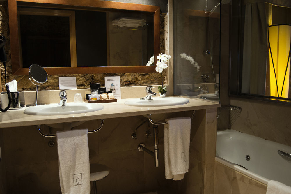 Es Portal Restaurant I Hotel Boutique - Adults Only Pals Εξωτερικό φωτογραφία
